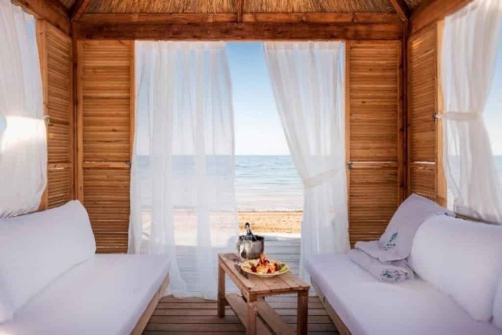 Paradise Beach Front Resort Vokolidha ภายนอก รูปภาพ